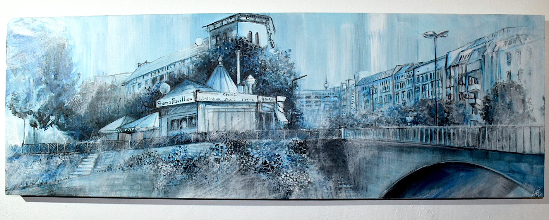 Foto best - Panoramic nr. 1 Kottbusser Brücke, Serie Blue Berlin- Acryl on canvas- 40 x 120 cm, Laetitia Hildebrand- 09.2021